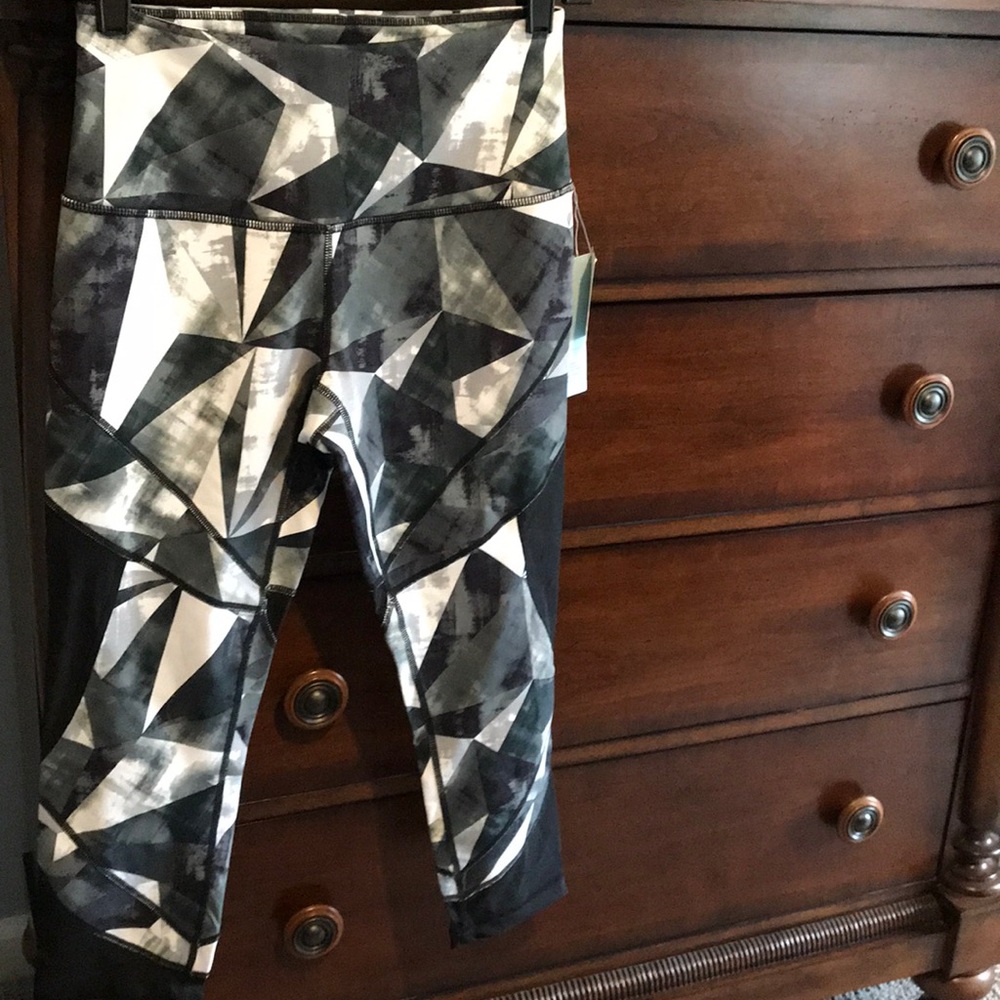 Zella 3/4 workout pants